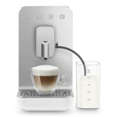 SMEG BCC03WHMEU - Кафемашина автомат със система за мляко